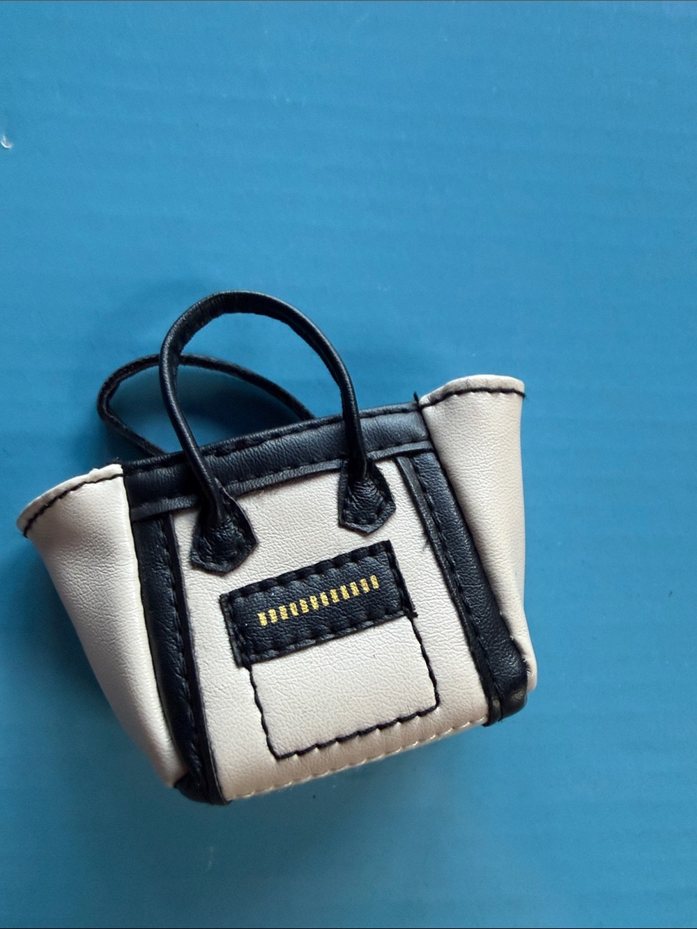 Zuru mini brand bag, black and beige